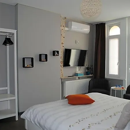 't Zandmanneke 4*